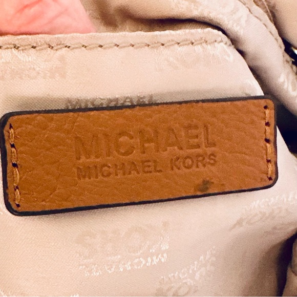 Michael Kors slouchy Fulton style shoulder bag in caramel brown - Picture 12 of 16